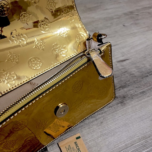 guess walk of fame gold mini crossbody bag - Picture 6 of 10